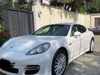 Porsche Panamera foto 1