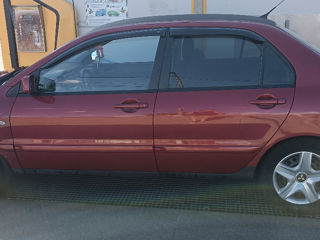 Mitsubishi Lancer foto 5