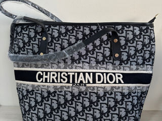 Christian Dior foto 2