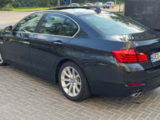 BMW 5 Series foto 4