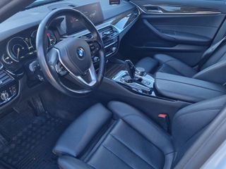 BMW 5 Series foto 3