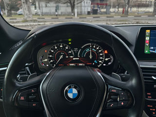 BMW 5 Series foto 9