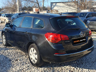 Opel Astra foto 3