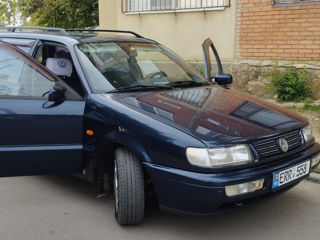 Volkswagen Passat foto 1