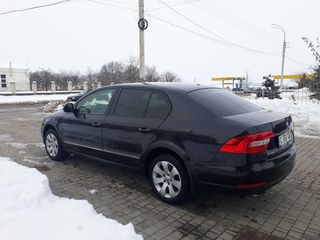 Skoda Superb foto 2