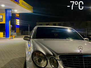 Mercedes E-Class foto 8