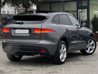 Jaguar F-PACE foto 3