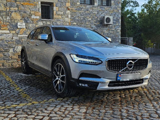 Volvo V90 Cross Country