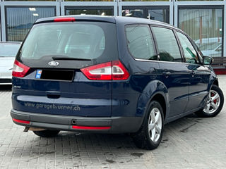 Ford Galaxy foto 4