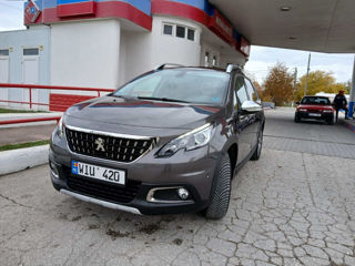 Peugeot 2008 foto 2