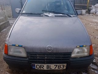 Opel Kadett foto 5