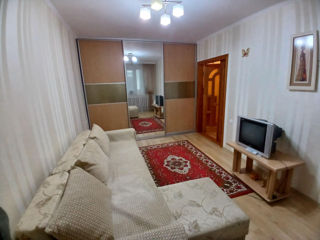 Apartament cu 2 camere, 57 m², Centru, Strășeni