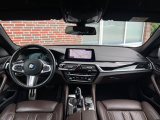 BMW 5 Series foto 6