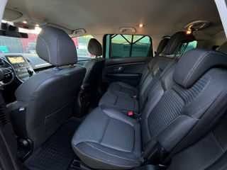 Renault Grand Scenic foto 9