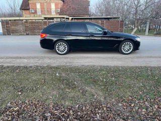 BMW 5 Series foto 3