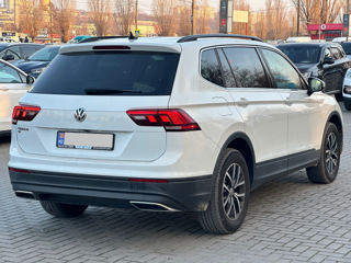 Volkswagen Tiguan foto 3