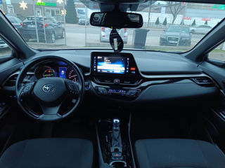 Toyota C-HR foto 6