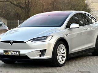 Tesla Model X foto 3