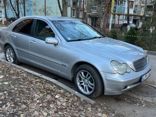 Mercedes C-Class foto 5