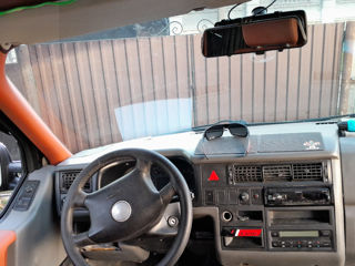 Volkswagen Caravelle foto 9