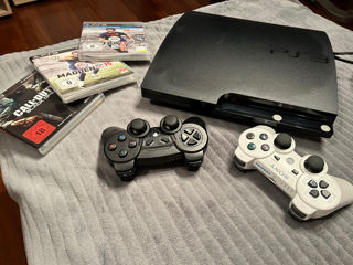 Vând PlayStation 3