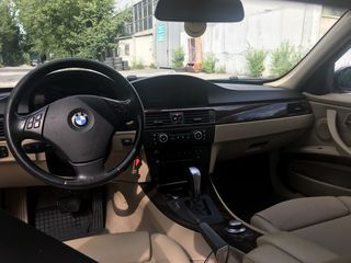 BMW 3 Series foto 7