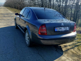 Skoda Superb foto 8