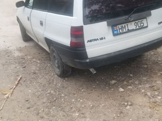 Opel Astra foto 2