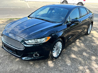 Ford Fusion foto 2