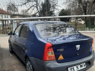 Dacia Logan foto 2