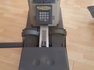 Technogym . .гребной тренажер