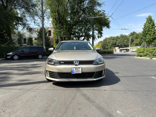 Volkswagen Jetta foto 2