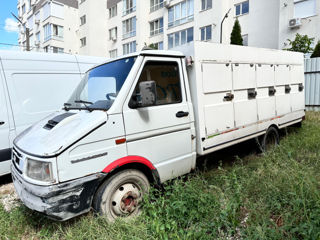 Iveco TurboDaily 35-10 foto 1