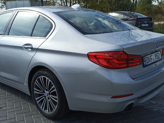 BMW 5 Series foto 2