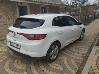 Renault Megane foto 2