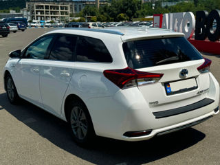 Toyota Auris foto 9