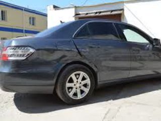 Mercedes E Class foto 2