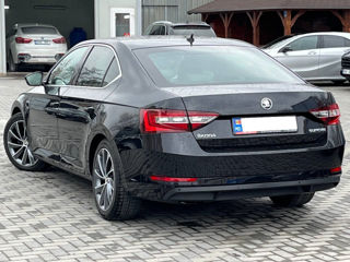 Skoda Superb foto 3