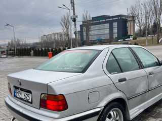 BMW 3 Series foto 7