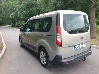 Ford Tourneo Connect foto 4