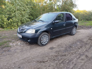 Dacia Logan foto 1