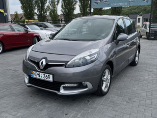 Renault Grand Scenic foto 2