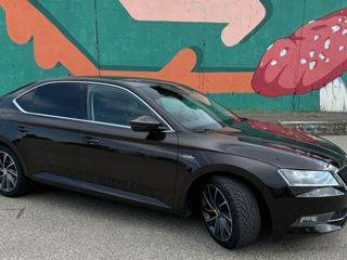 Skoda Superb foto 4