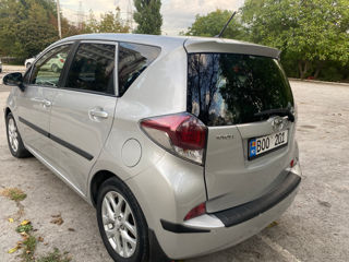 Toyota Verso-S foto 4