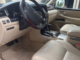 Lexus LX Series foto 4