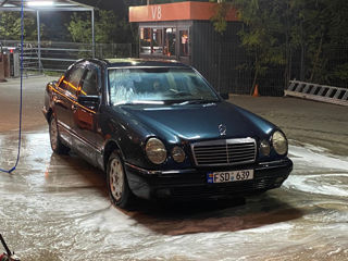 Mercedes E-Class foto 7