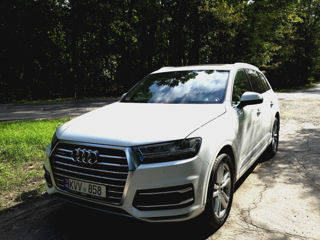 Audi Q7 foto 2