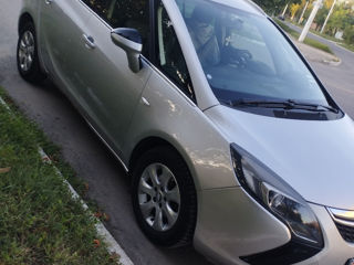 Opel Zafira foto 2