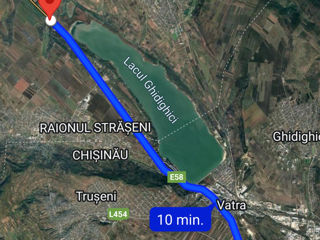 Teren prima linie cu deschiderea 50 metri . Traseu Chişinău - Ungheni.