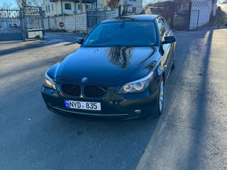 BMW 5 Series foto 3